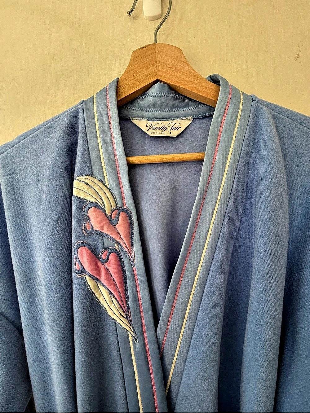 VINTAGE Vanity Fair Blue Robe - Picture 3 of 7